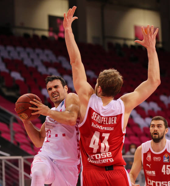 但始终在半 但始终在半